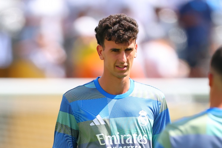 九游体育app的多平台支持-斯基拉:科莫为雅各布-拉蒙准备5年合同,皇马希望加入回购条款